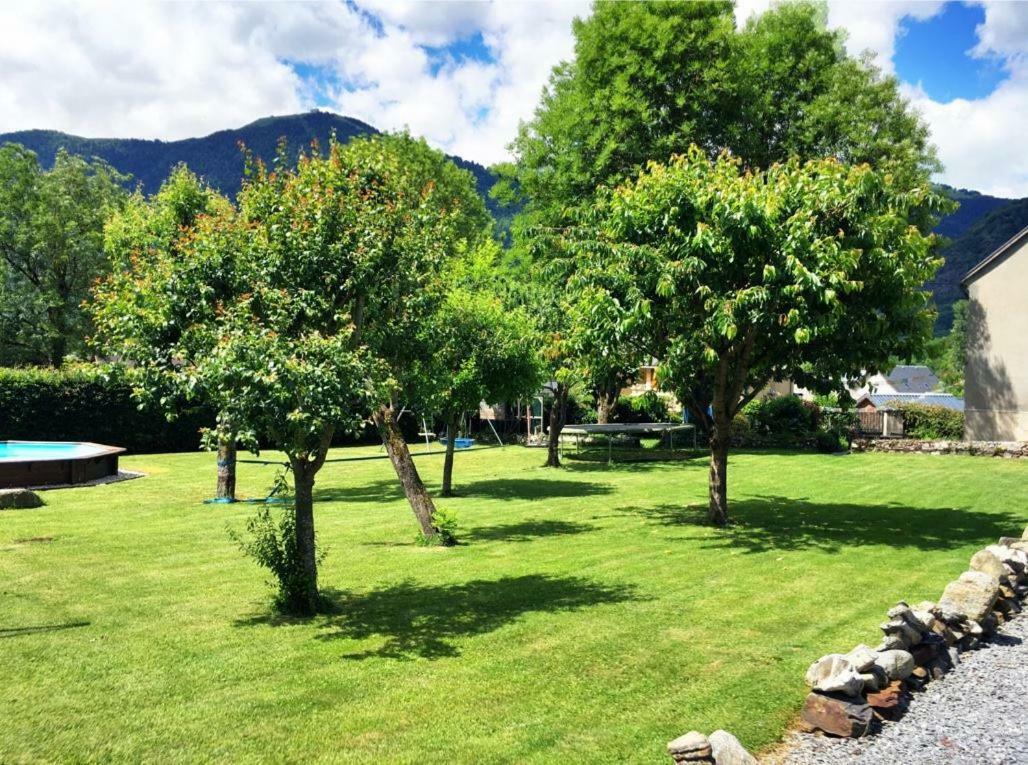 Papilio Montauban-de-Luchon Exterior foto